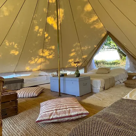 Luxury Family Bell Tent * Laparrouquial