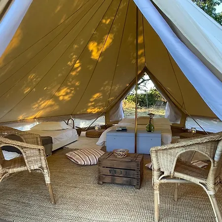 Οργανωμένο κάμπινγκ Luxury Family Bell Tent *